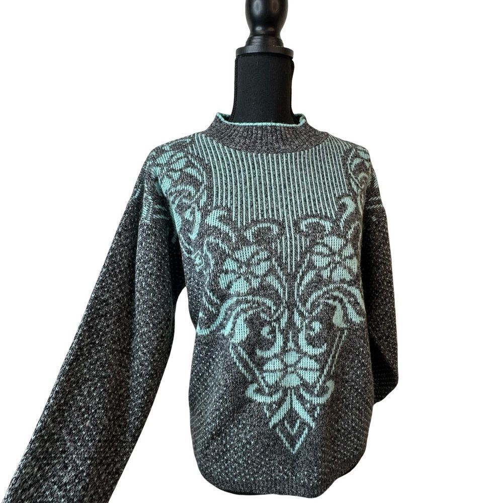 KATE COLLINS Vintage Gray Blue Floral Long Crewneck Sweater Women’s Size Small